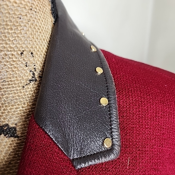 St. John Vintage Leather Trim Studded Sweater Blazer. Size 10 - Picture 15 of 16